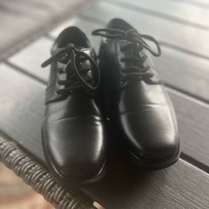Boys size 12 black dress shoes